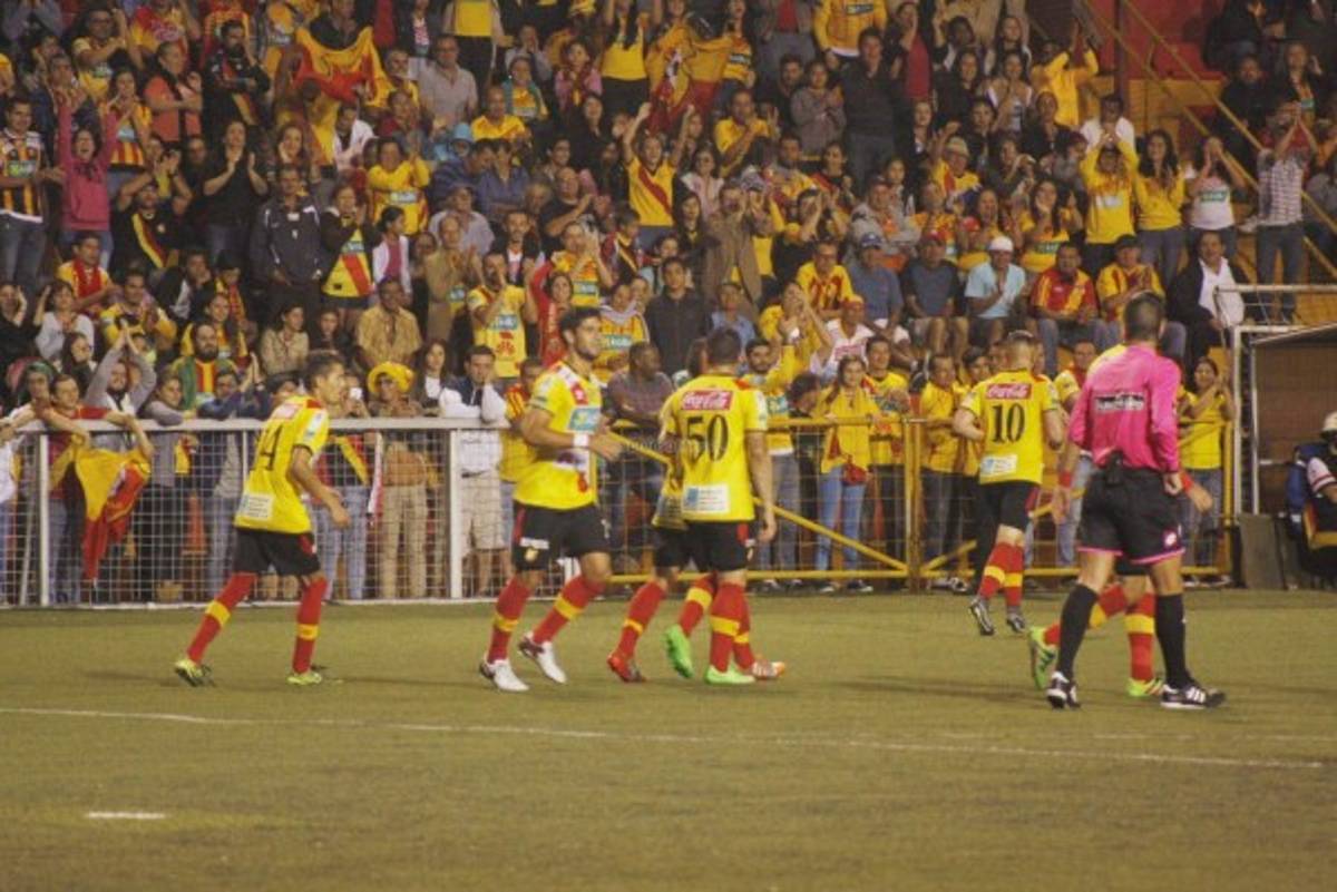 ¿Mete miedo? El pequeño estadio del Herediano-Motagua