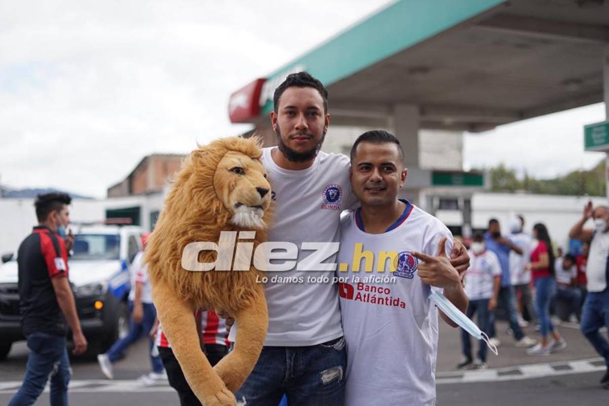¡Leones, banderas y selfies! Tegucigalpa se viste de fiesta con la final del fútbol hondureño Olimpia vs. Real España