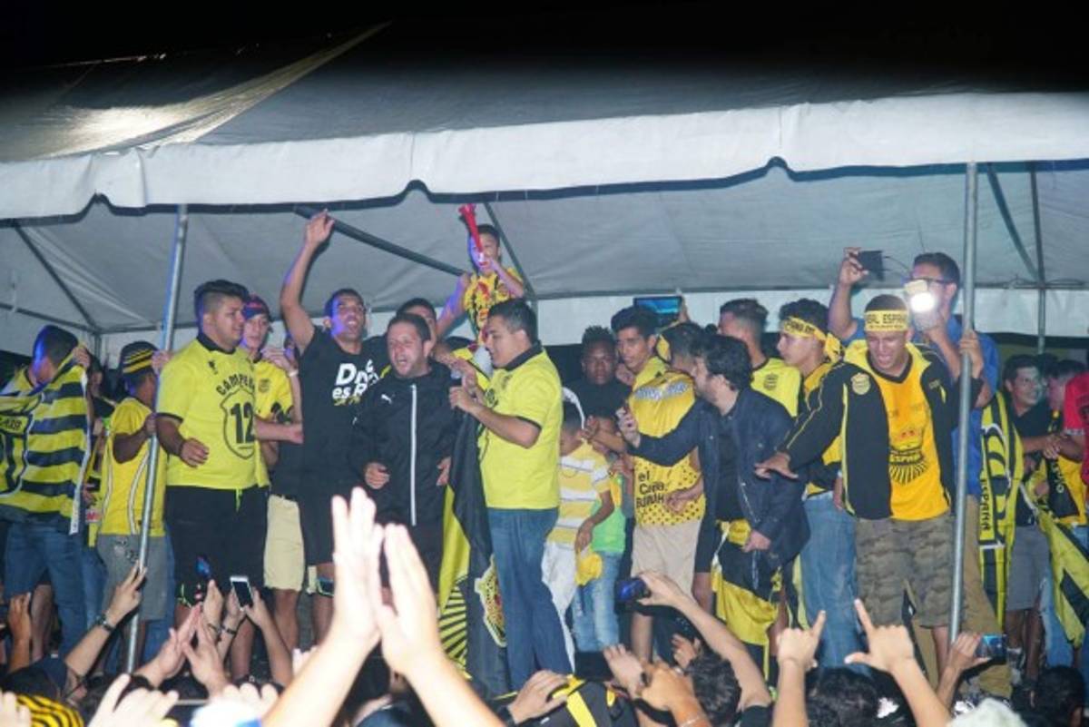 FOTOS: Así fue la fiesta de Real España con su gente en San Pedro Sula