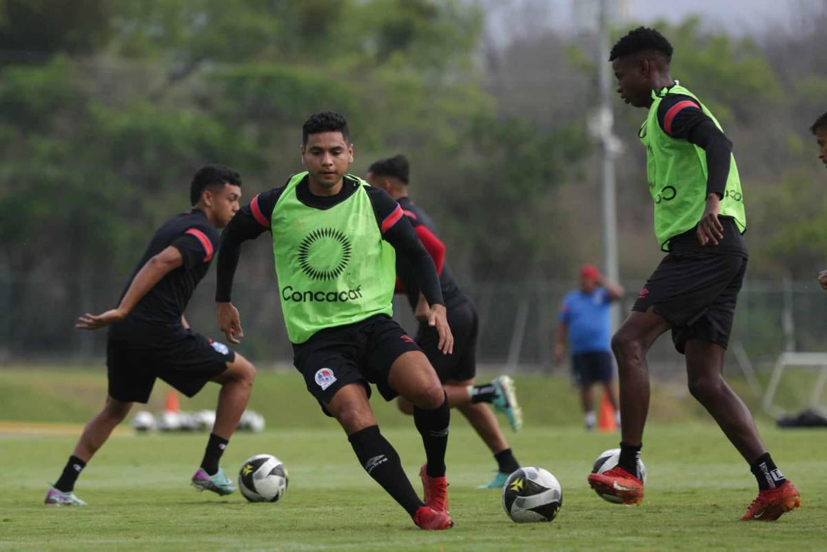 La última práctica de Olimpia antes de la final con Marathón: Troglio concentrado y el que entrenó por separado