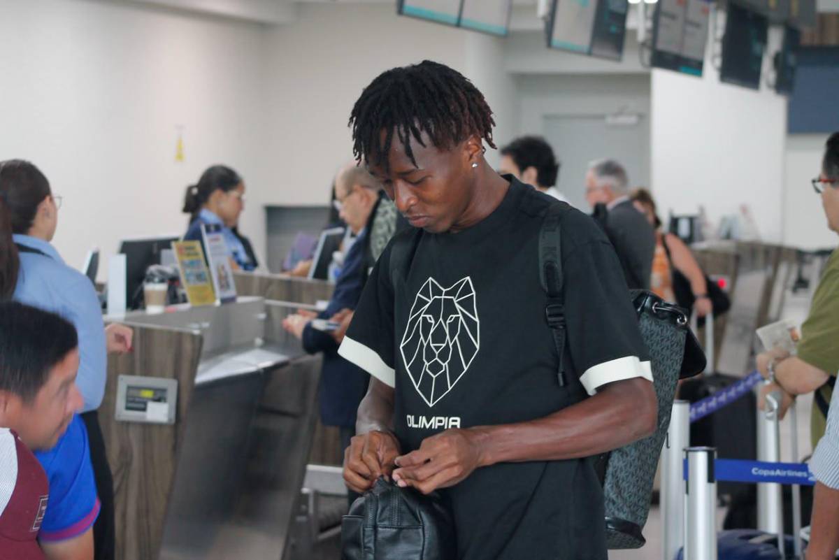 ¡A sellar boleto a cuartos! Así viajó Olimpia a Panamá. ¿Jugará Edwin Rodríguez?
