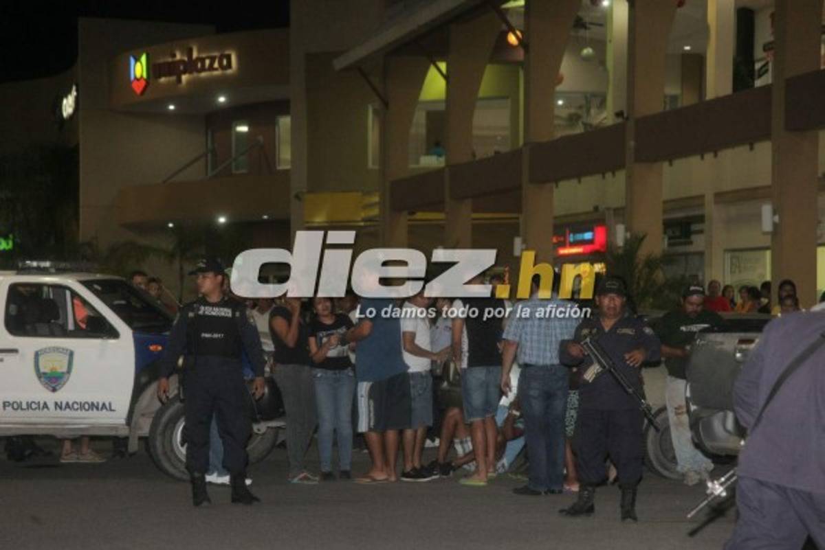 Desgarradoras imágenes en la escena del crimen donde asesinaron a Arnold Peralta
