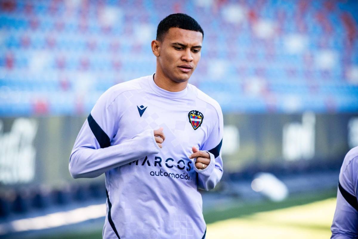 Fichajes: Giro inesperado para Kervin Arriaga, hondureño a Uruguay, el Toro se mueve y De Olivera luce colores de su nuevo equipo