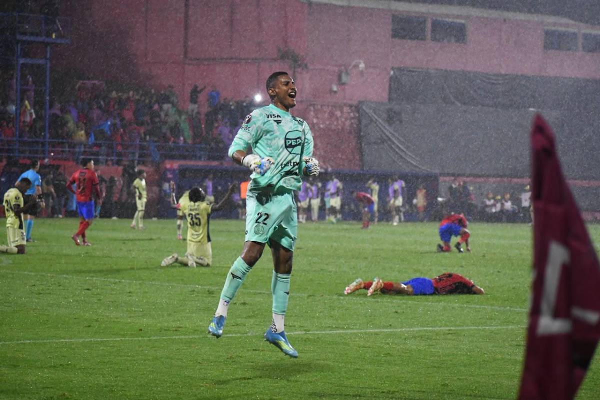 Javier López se volvió loco: Motagua recibió mala noticia en pleno festejo en Guatemala