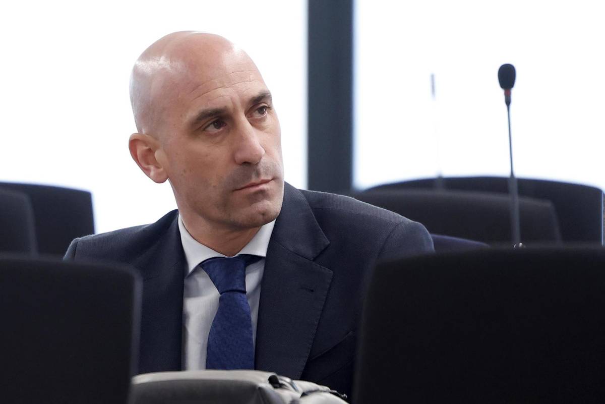 El juez mandó a callar a Rubiales en pleno testimonio de Hermoso: así fue el primer día del juicio sobre el beso que recorrió el mundo