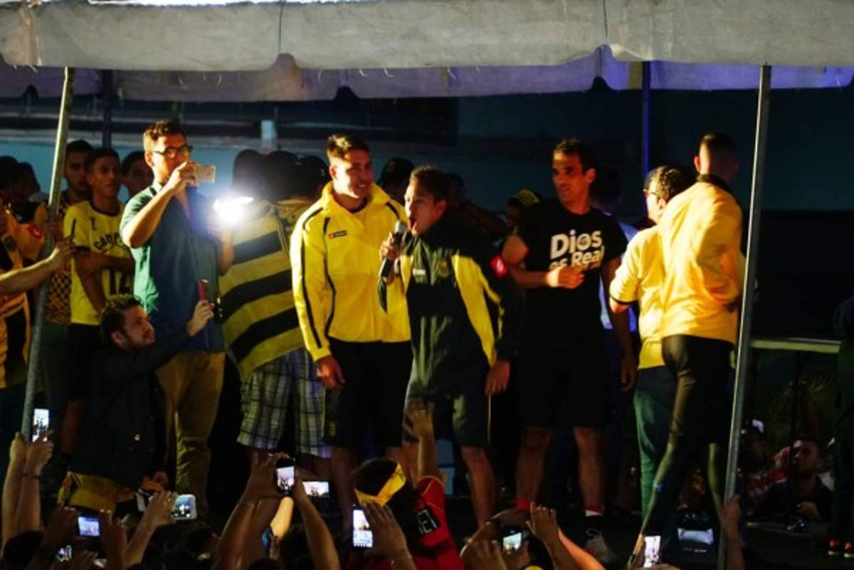 FOTOS: Así fue la fiesta de Real España con su gente en San Pedro Sula