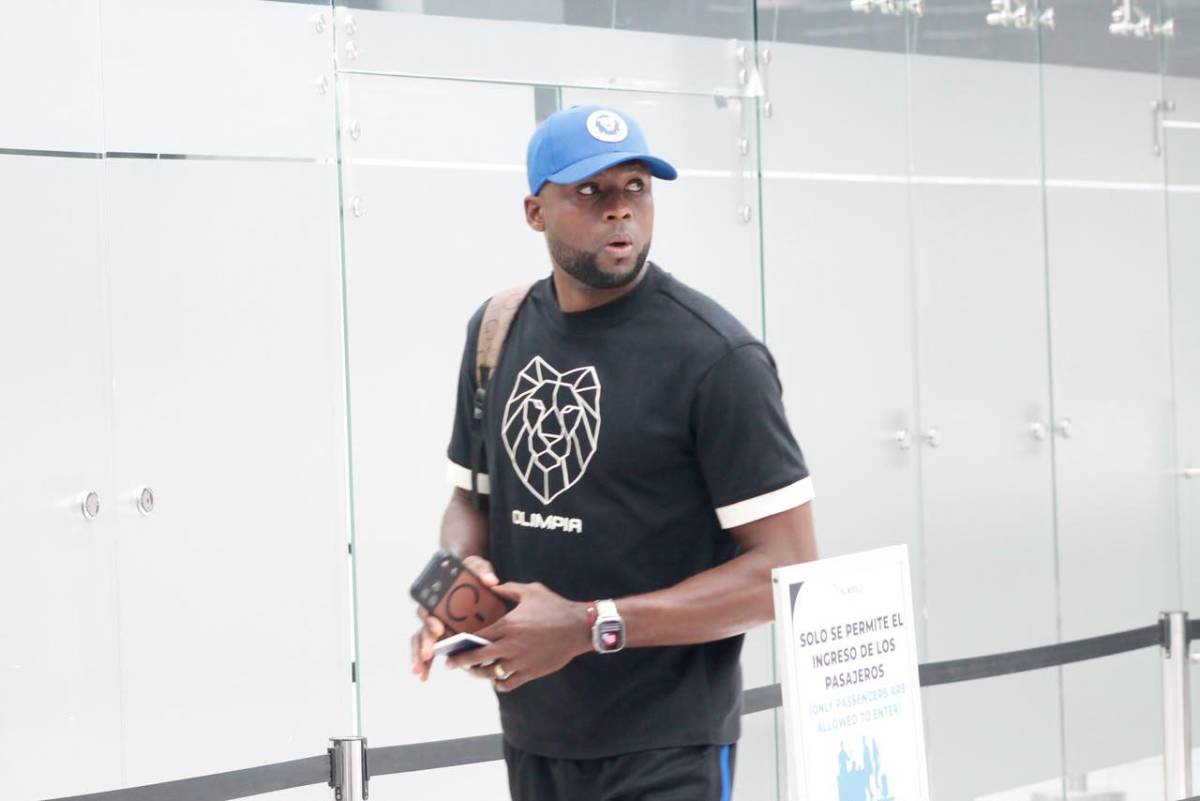 ¡A sellar boleto a cuartos! Así viajó Olimpia a Panamá. ¿Jugará Edwin Rodríguez?