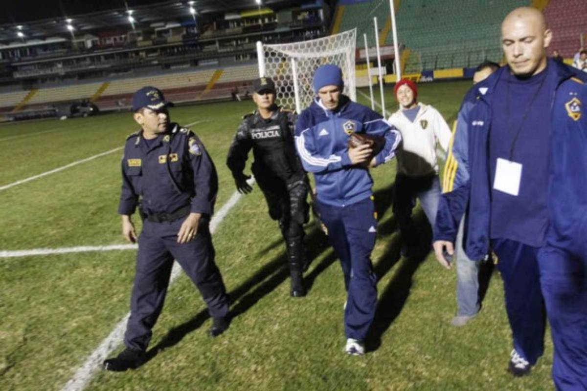 El día que David Beckham volvió 'locas” a las mujeres en el Nacional cuando vino a Honduras