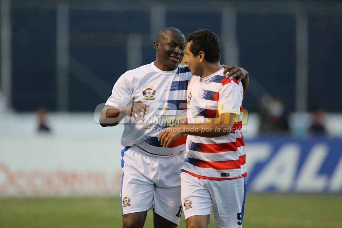 ¡No pierden el toque! Así lucen los exjugadores de Olimpia y Motagua que disfrutaron en un partido benéfico en Tegucigalpa