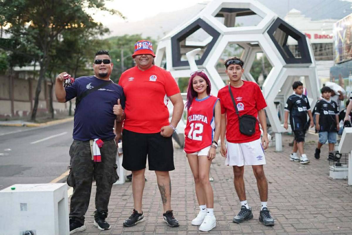 Inmenso trapo sorprendió en el Morazán, alarma en Olimpia, chicas del Platense enamoraron y el inesperado MVP del león