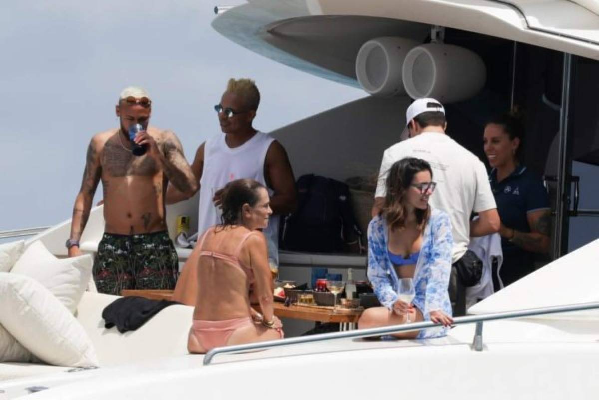 ¡Lo comparan con Hazard! Neymar sorprende con su estado físico en sus vacaciones desde Ibiza: 'increíble panza'   