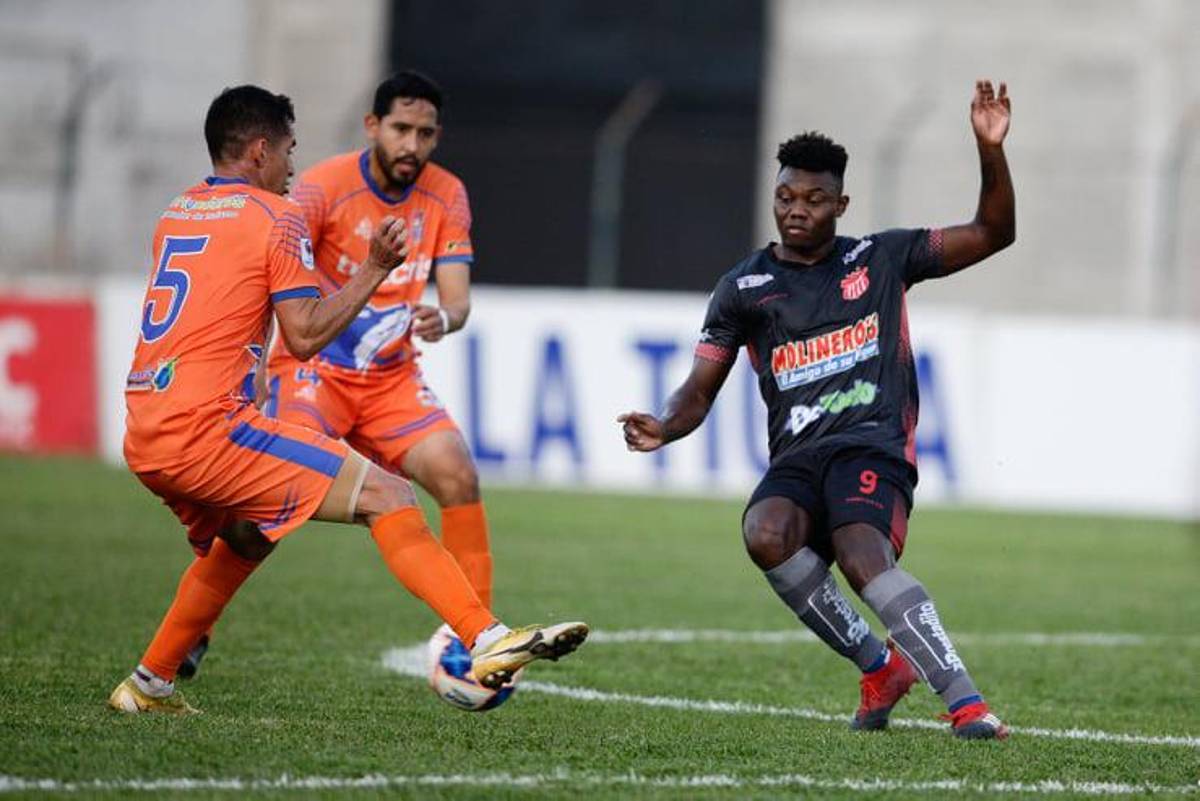 Los 17 datos que dejan los primeros cuatro partidos de Jornada 1: Extranjeros debutan con gol y Bengtson se acerca a histórico goleador