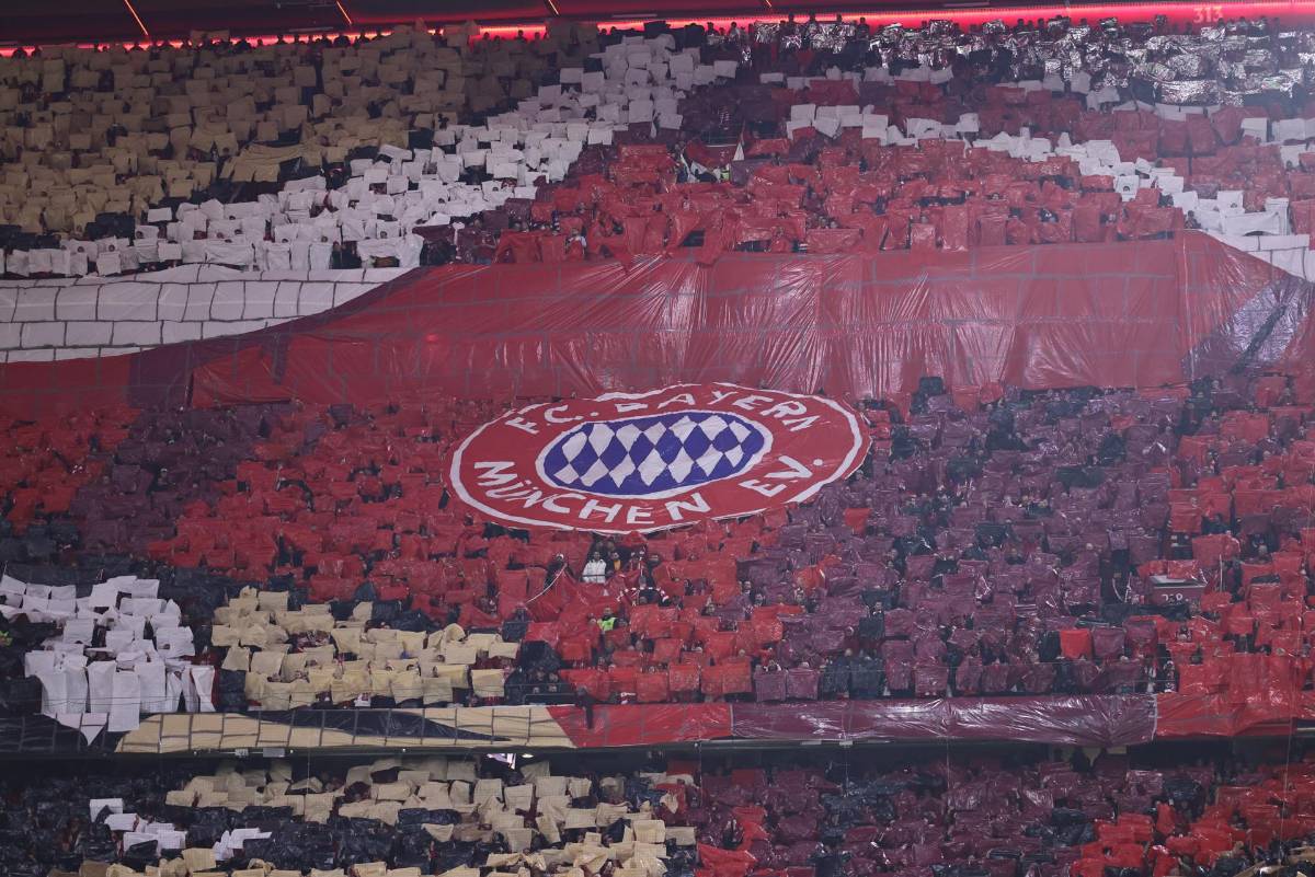 No se vio por TV: Mbappé y su gesto de enfado con la afición, el encapuchado, la jugada de la polémica, ¿y el VAR?