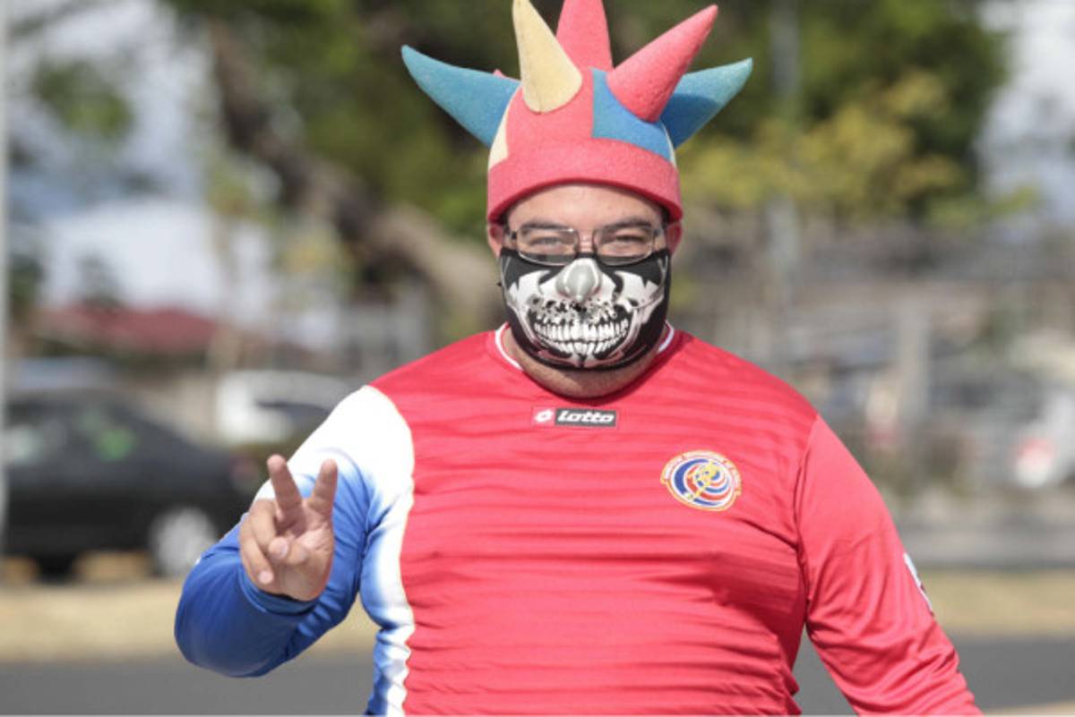 Ambiente en el partido Honduras vr Costa Rica.