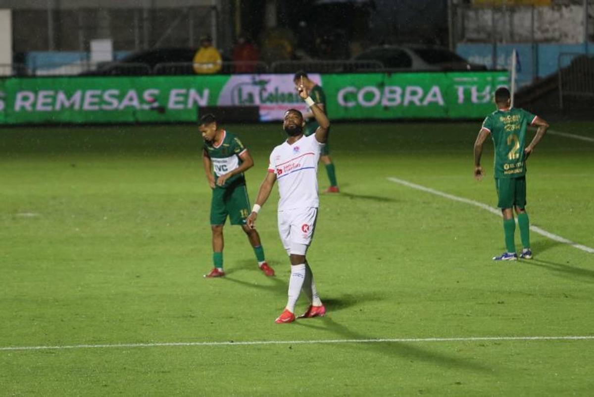 ¿Eduardo Espinel con Alexy Vega? El regalo de Marathón a Yustin Arboleda y la bronca entre Real España y Motagua