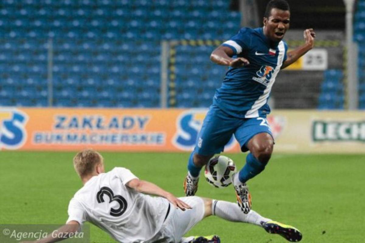 El Lech de Henríquez no pudo sostener la ventaja ante el líder en Polonia