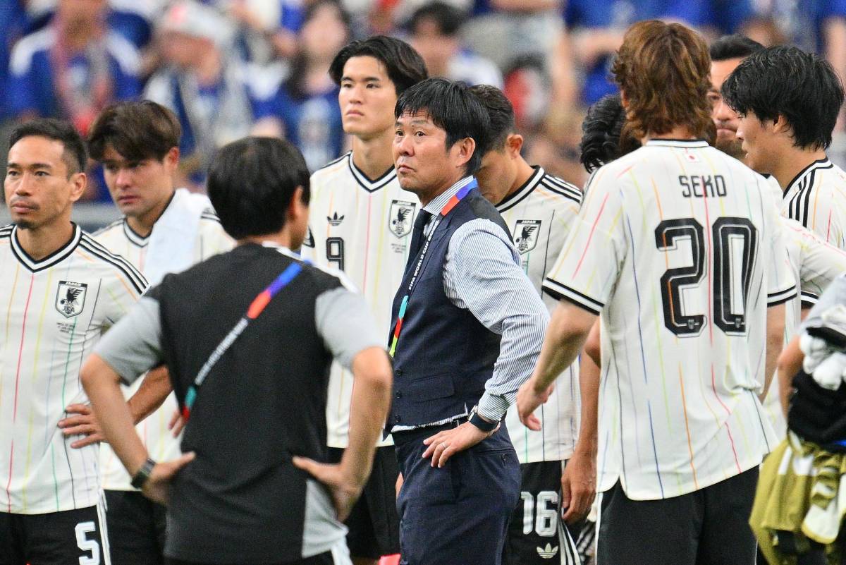 La triste reacción de Shin por Japón y limpia el estadio; Moriyasu pide perdón