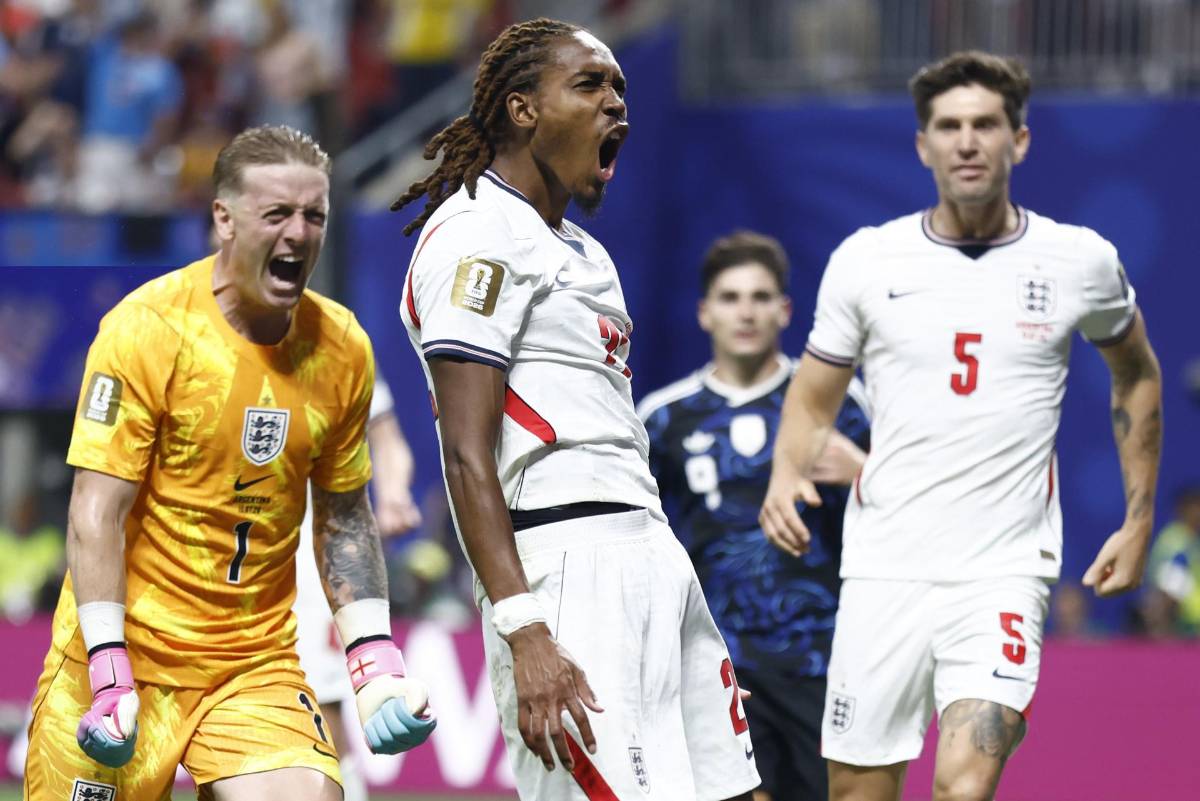 La roja que el VAR no revisó, la salvada del partido y magia de Messi con Argentina