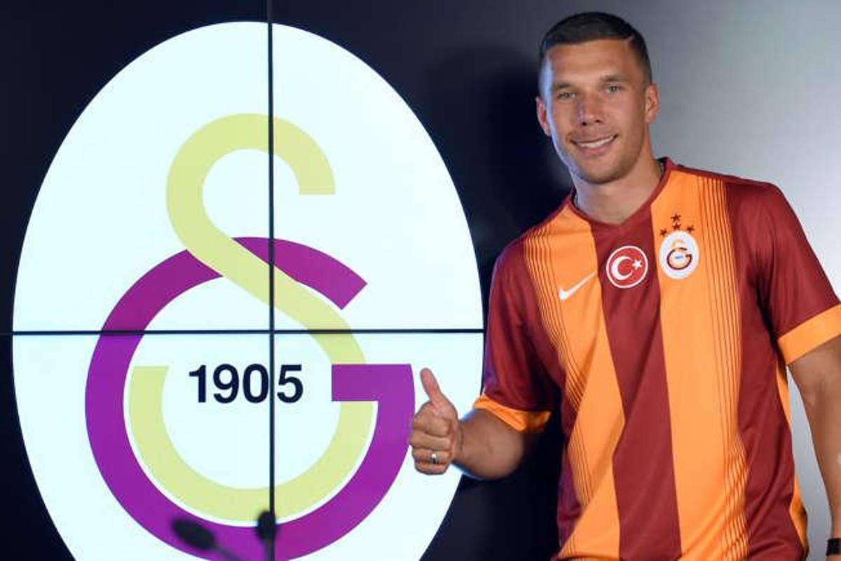 Lukas Podolski y el jugoso negocio del que todos hablan ¿De esta forma gasta su millonaria fortuna?