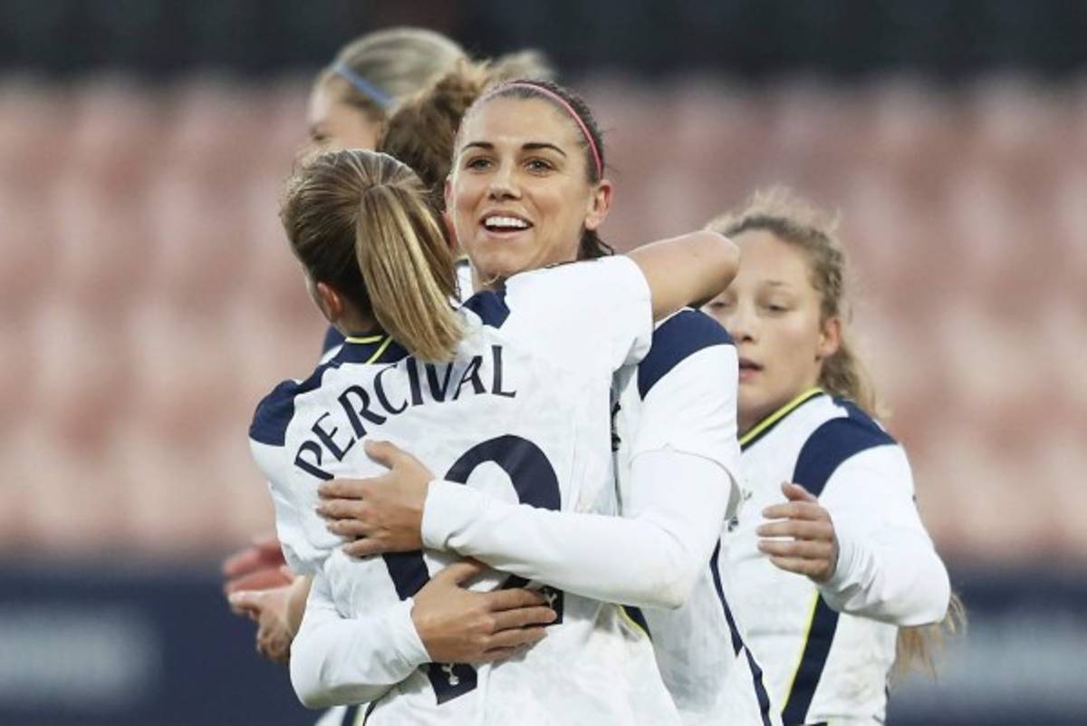 Solo duró dos meses: Así fue el corto paso de Alex Morgan por el Tottenham de Inglaterra