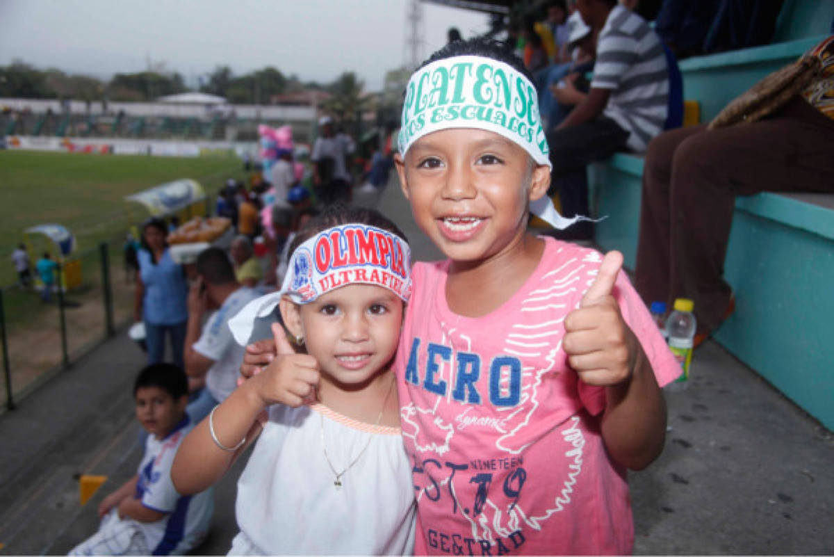 Fiesta en el Estadio Excélsior de Puerto Cortés