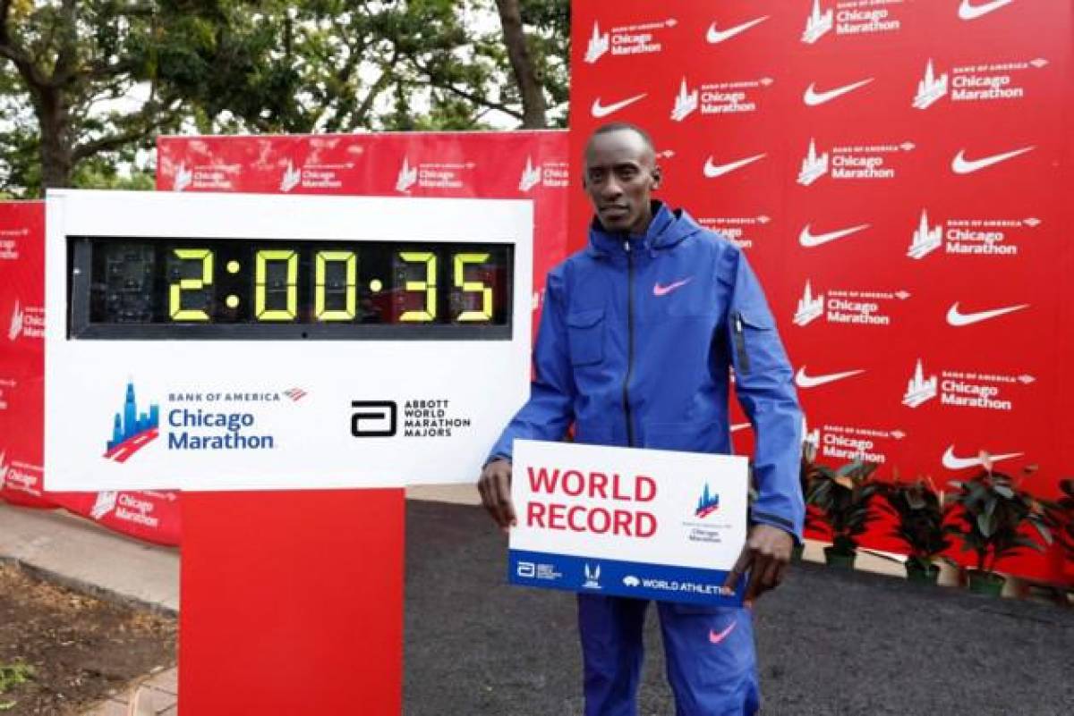 El recordista mundial de maratón 2:00.35 era el único que presagiaba bajar de las dos horas en los 42km.