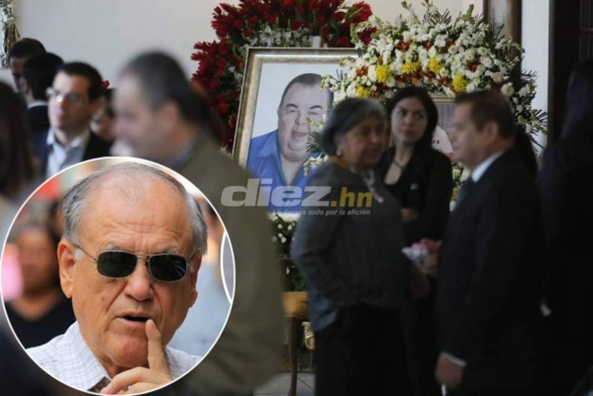 El detallazo que llevó Chelato Uclés con Rafael Ferrari en su velatorio