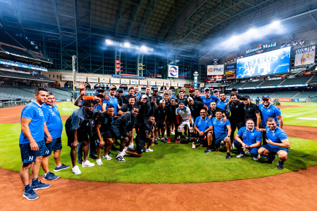 ¡Así vivió el sueño! Chelito Martínez tuvo el respaldo y cariño en su primera concentración de la Selección Honduras