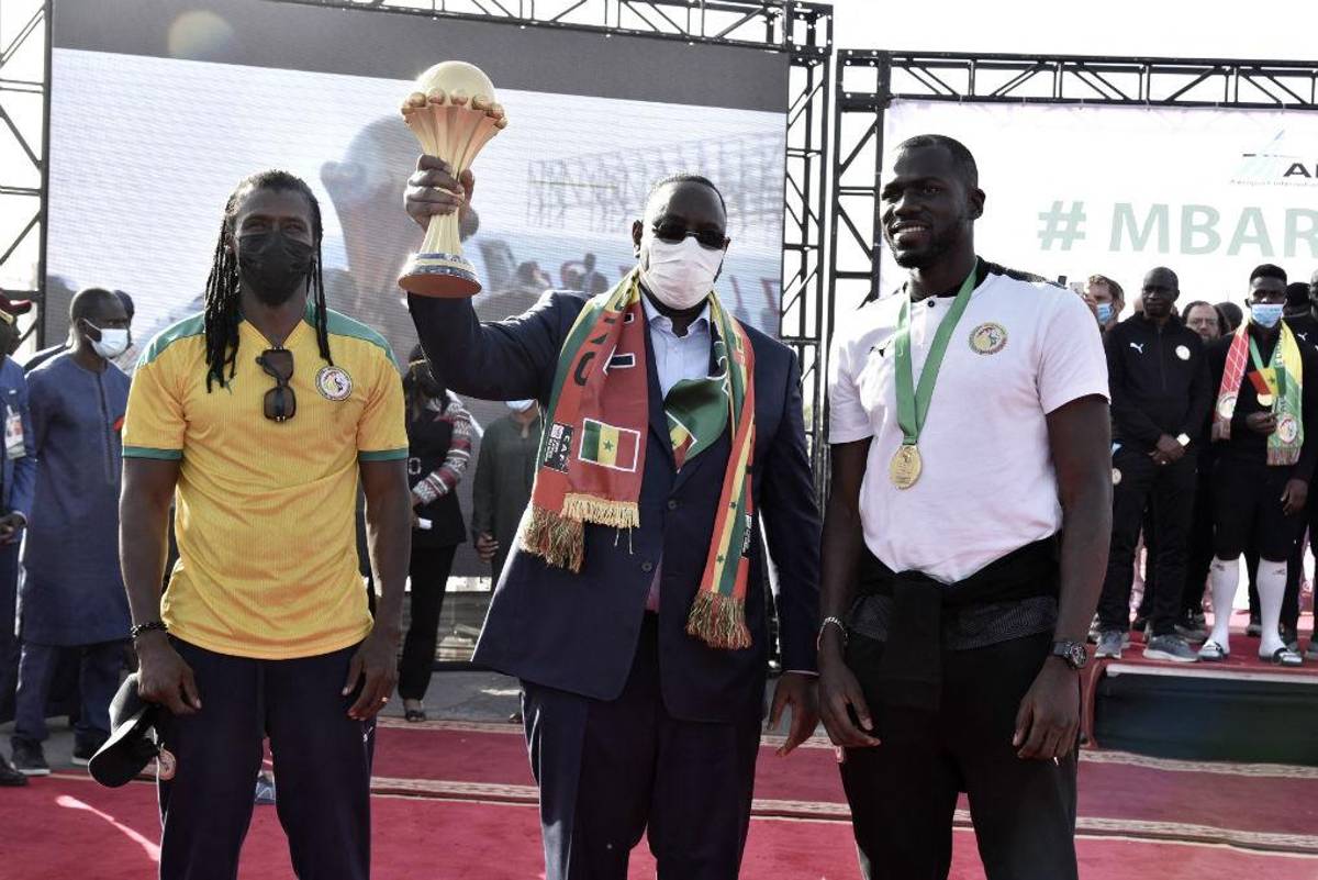 Feriado nacional y una marea humana: Las espectaculares imágenes en Senegal tras ganar la Copa de África