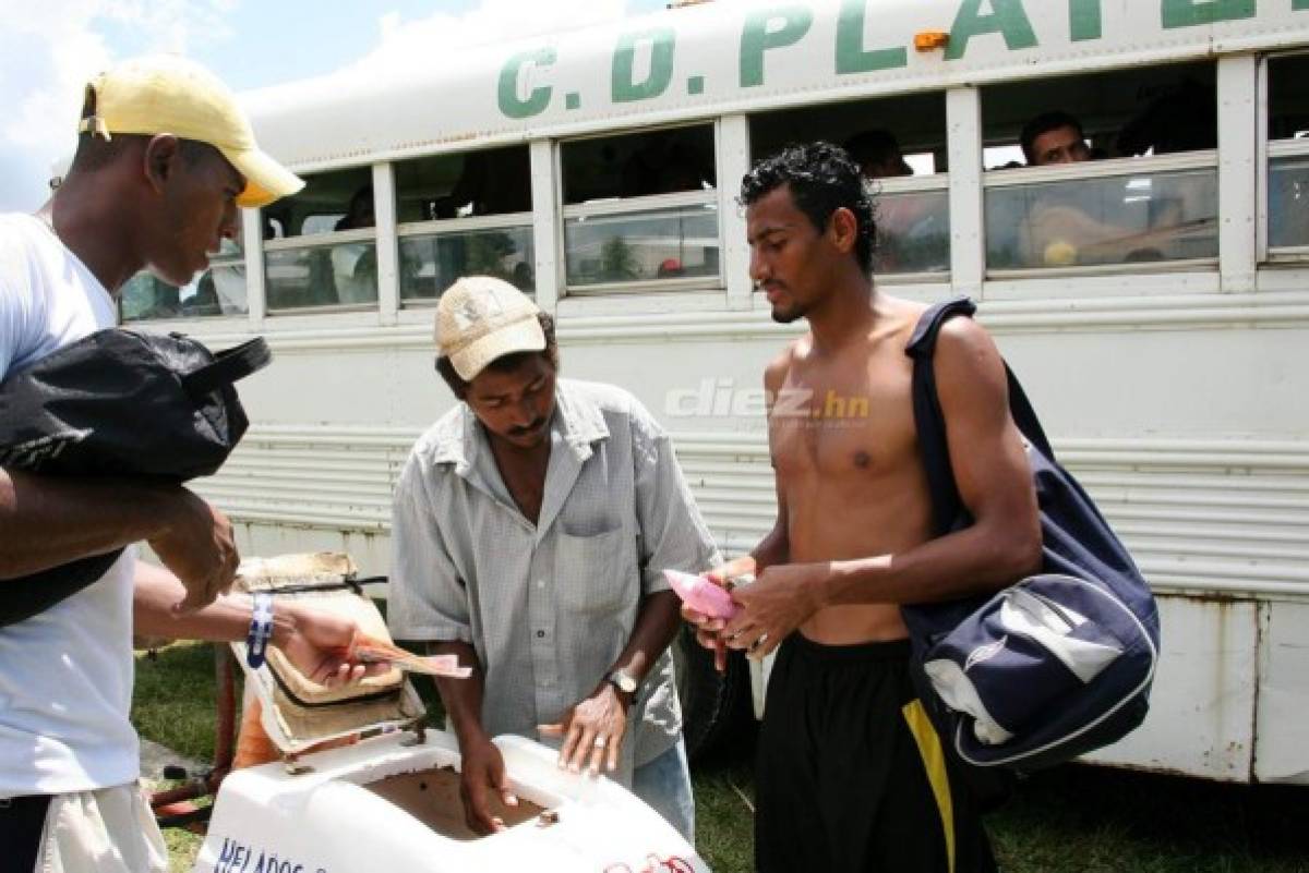 ¿Dónde está y qué hace la camada de futbolistas con los que Carlo Costly debutó en 2006 en Platense?