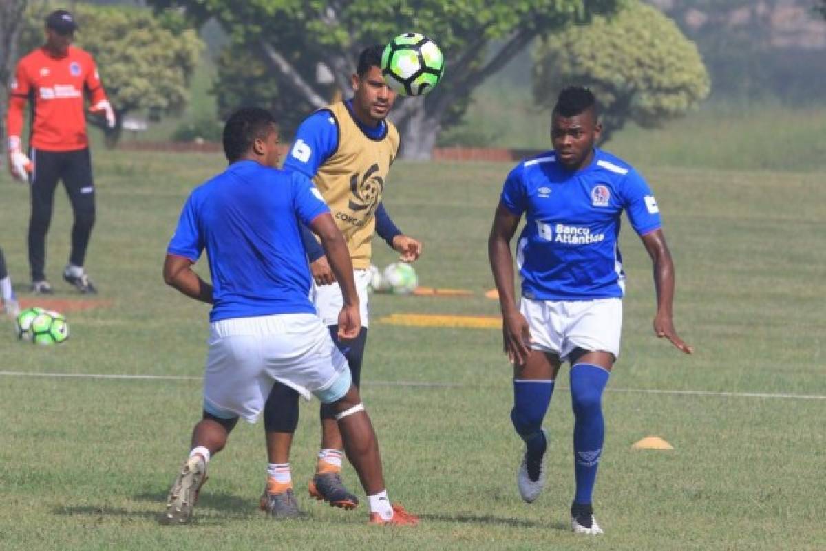 Los jugadores que faltan por renovar en Olimpia, la baja confirmada y el delantero que podría salir