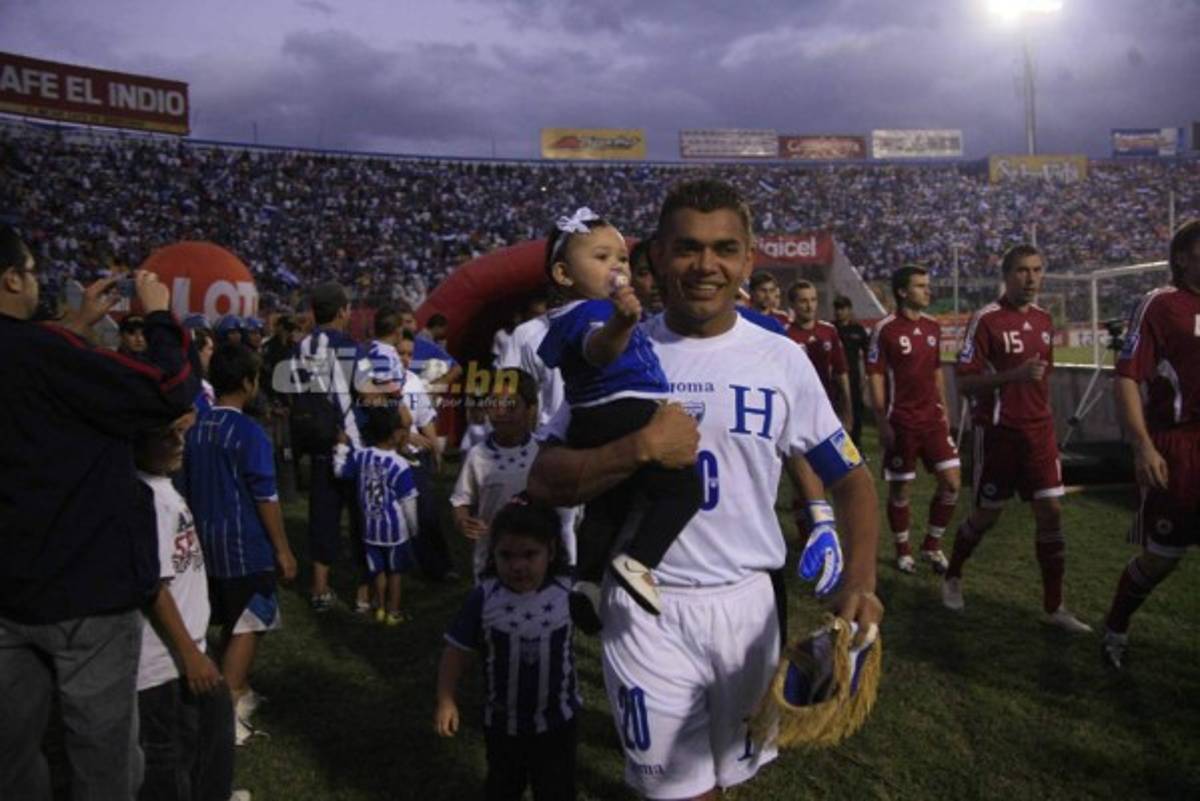Roger Espinoza nos revela su 11 histórico de la Selección de Honduras