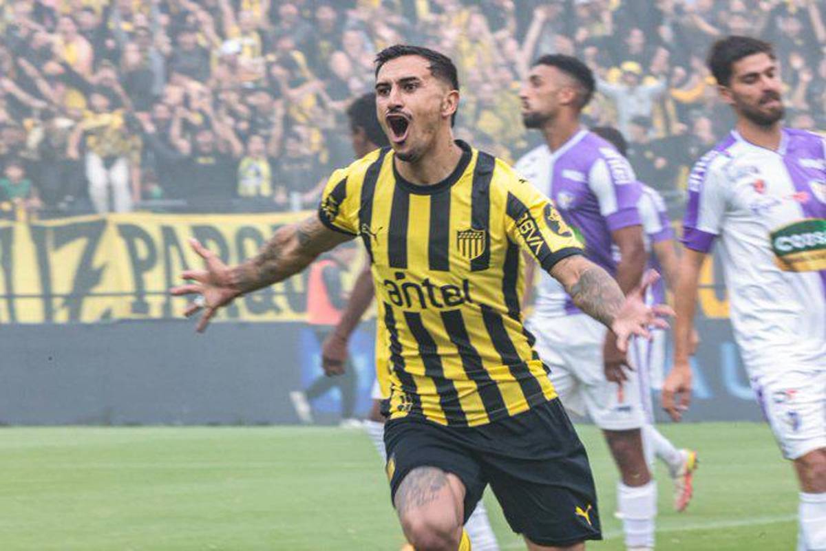Un infierno: Peñarol se consagró campeón de Uruguay tras vencer a Fénix y así fue la tremenda celebración