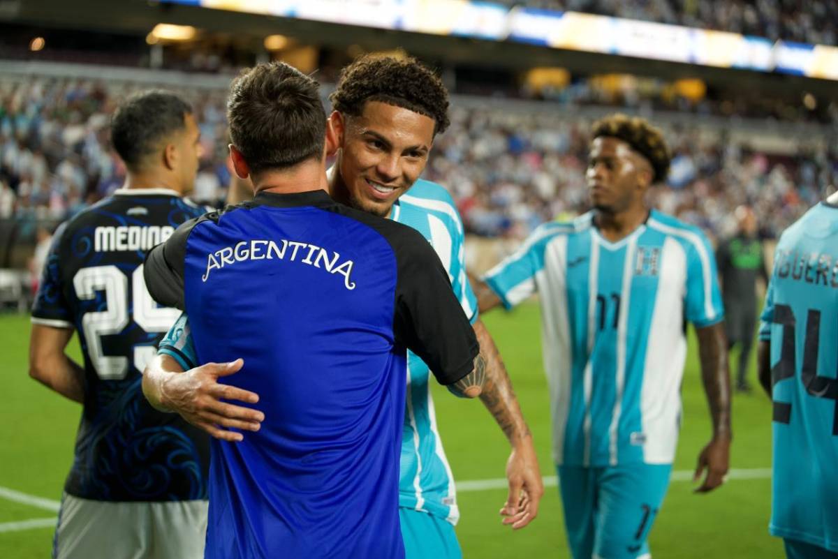 Se llevó la camisa de Rodrigo de Paul, abrazo a Keyrol y el encuentro de Messi
