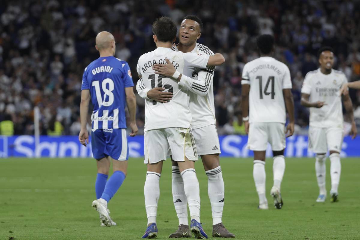 Arbeloa lo castigó ante Alavés, el jugador que el Bernabéu no lo quiere más en el Real Madrid y el gesto de perdón de Vinicius