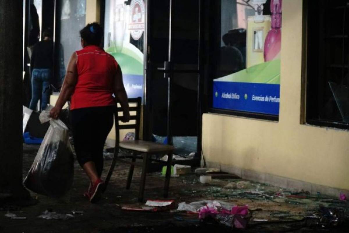 Impactantes fotos: Así quedaron tiendas en Honduras tras ser saqueadas y destuidas