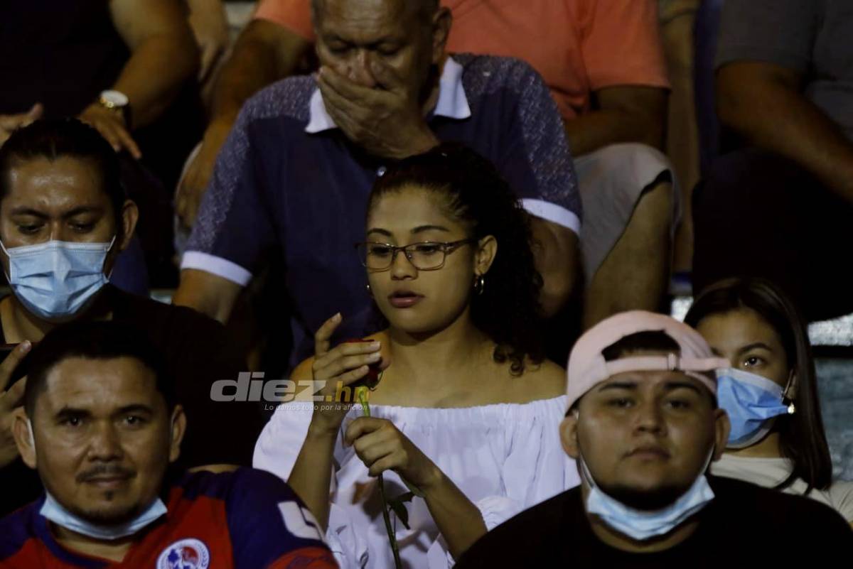 No se vio por TV: Lo que le lanzaron a Michaell Chirinos y se lo bebió, las bellezas en los estadios y la chica con la rosa