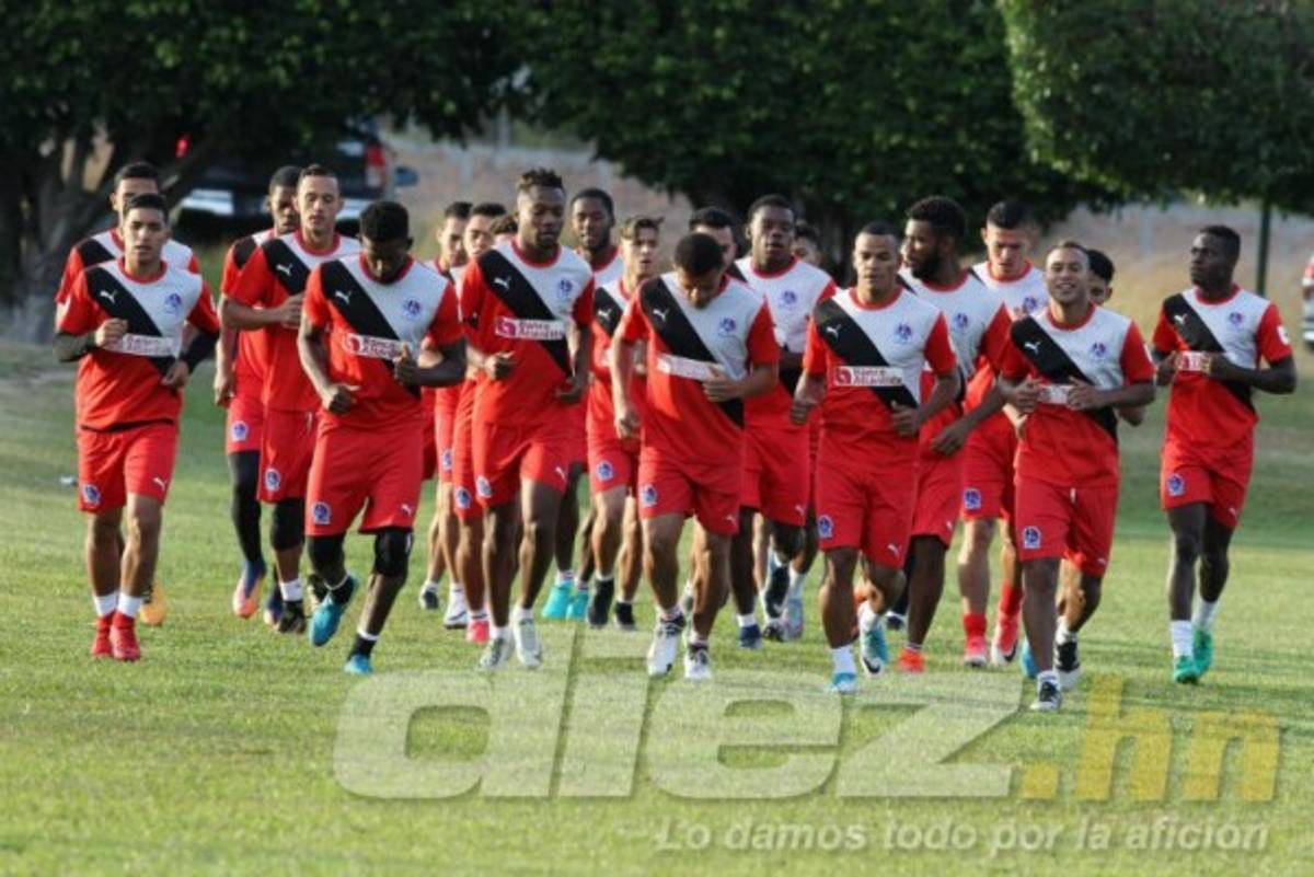 Las caras nuevas en el primer entreno del Olimpia y los grandes ausentes