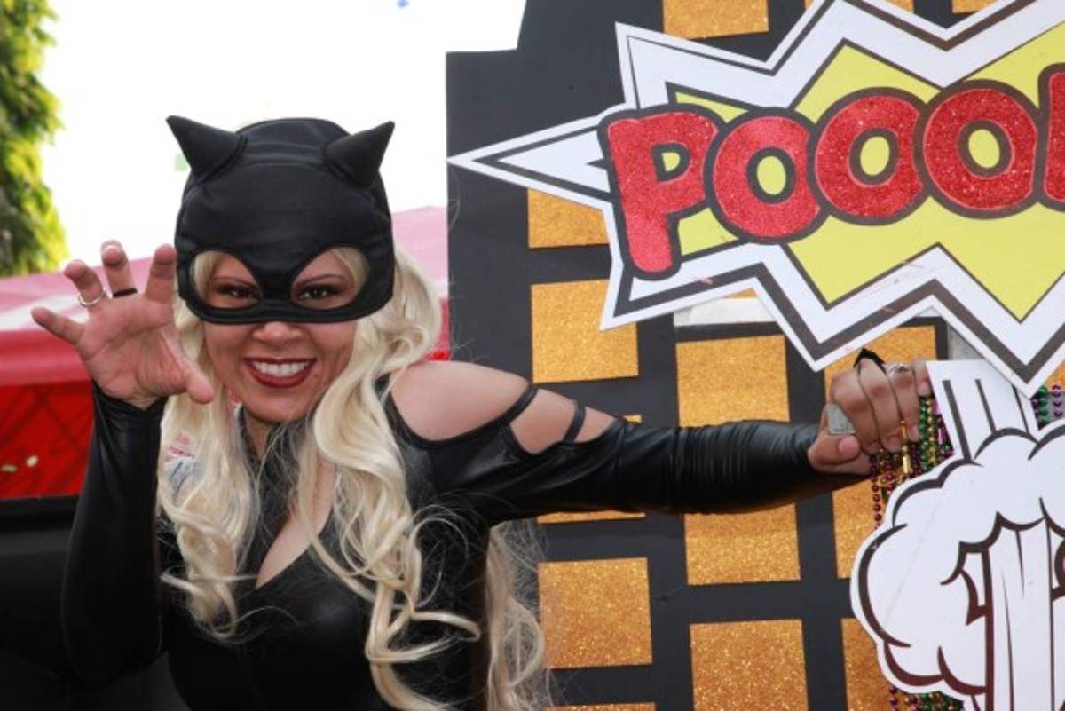 ¡BELLEZA! La campanita se roba el show en el carnaval de La Ceiba