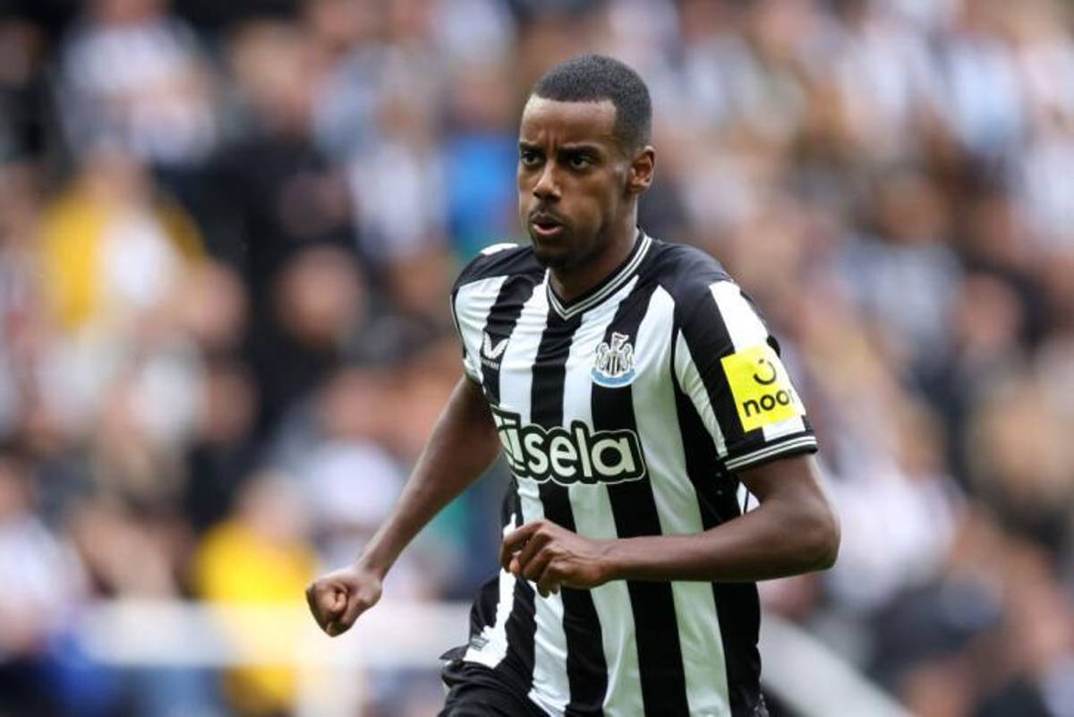 Real Madrid tiene nuevo '9', Cristiano Ronaldo con nuevo rival en Arabia y PSG quiere romper el mercado de fichajes