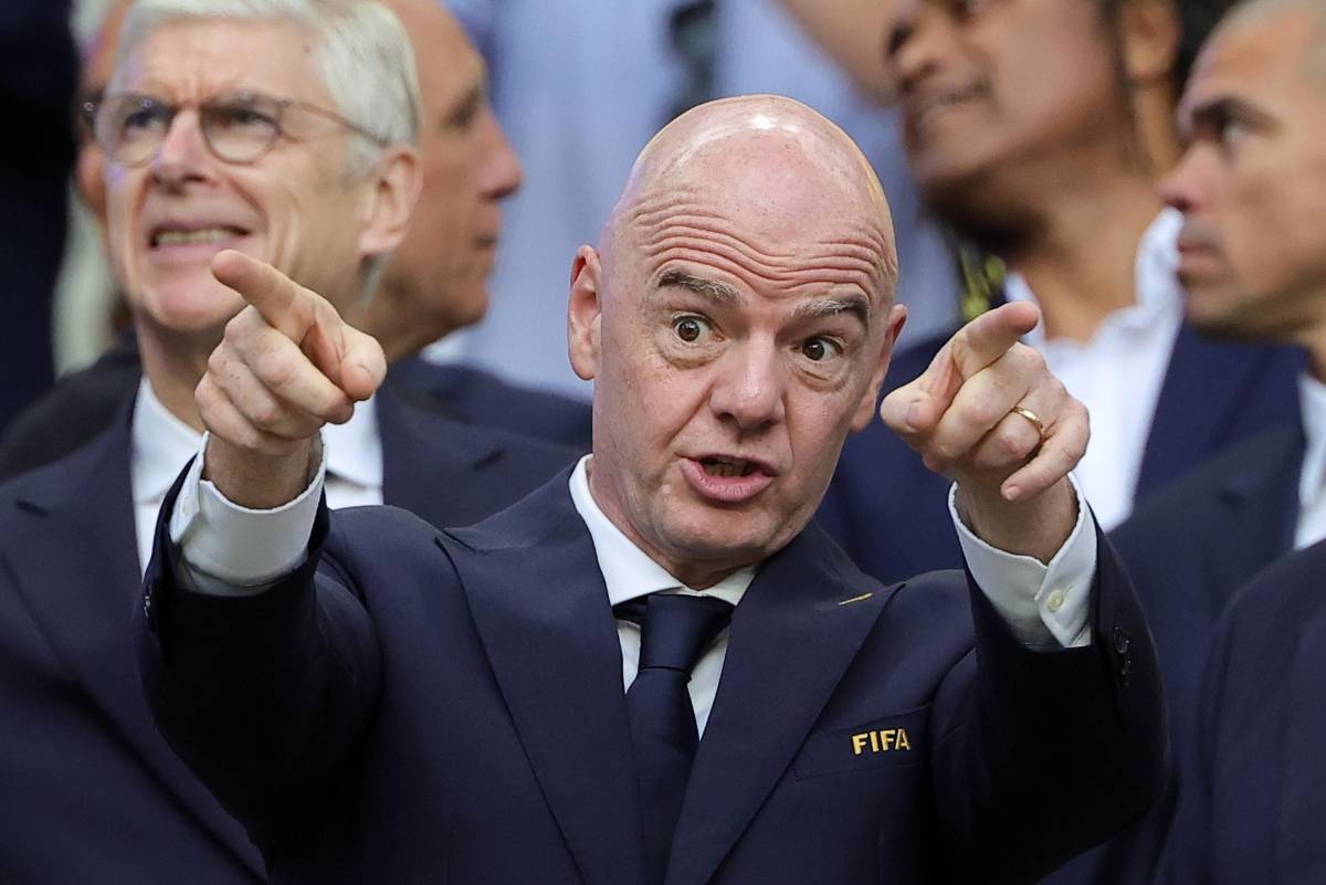 El acuerdo de Trump con FIFA que destapa el escándalo: salario adicional y la oficina 'fantasma'