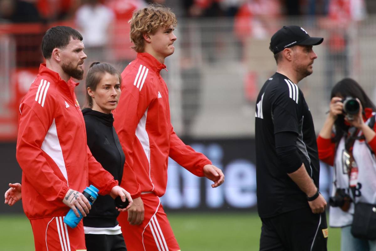 Durísimo debut para la entrenadora que hizo historia en la Bundesliga: así fue su primer partido
