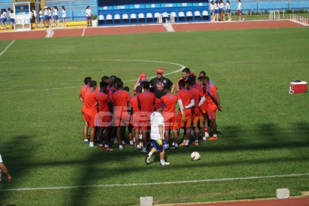 ¡Optimismo y con bajas! Así fue el entrenamiento del Olimpia en el estadio Olímpico