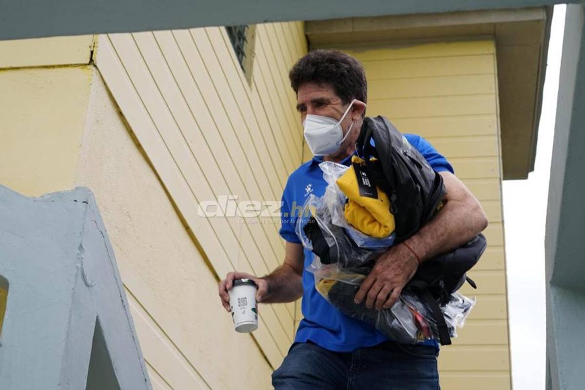 Así fue el primer día de Héctor Vargas con Real España; los ‘regalos’, el café, sus ayudantes y la charla