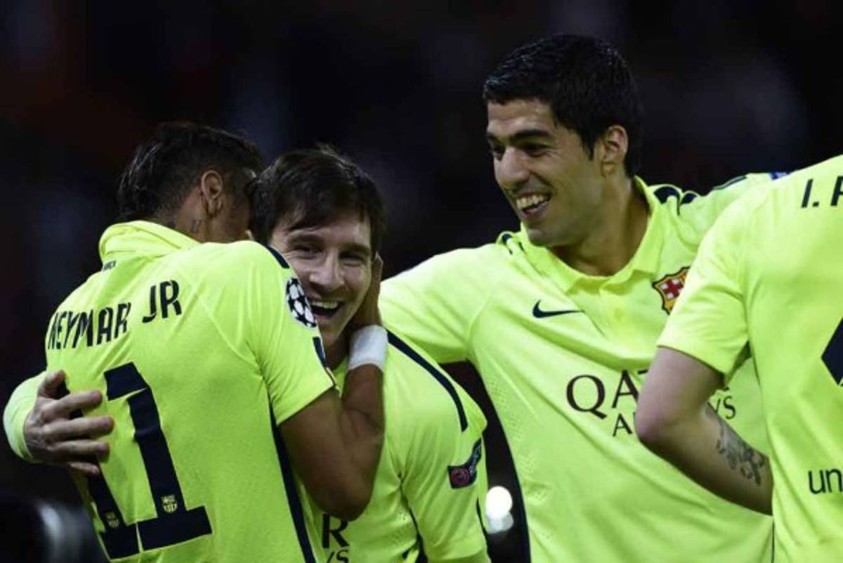 Barcelona venció 3-1 al PSG en París y tiene un pie en semifinales de la UEFA Champions League.