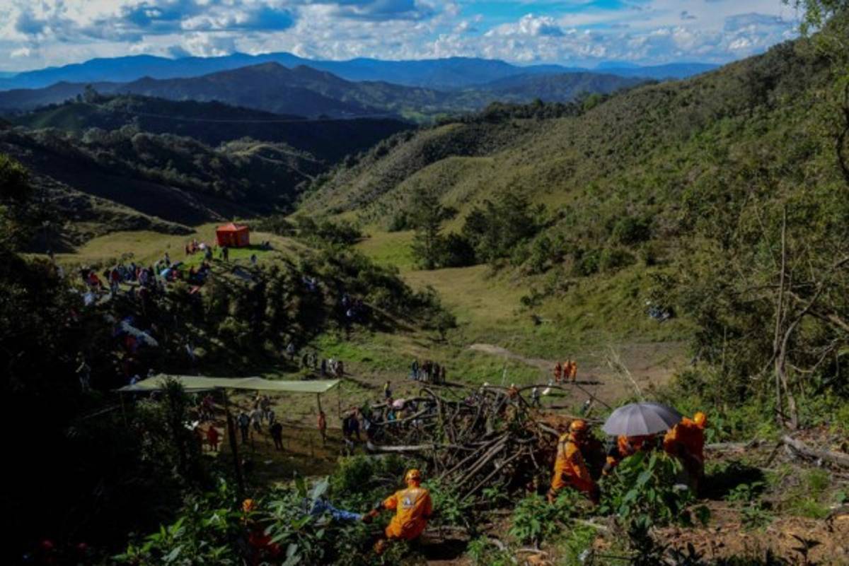 Así luce el cerro donde se estrelló el avión el Chapecoense hace un año