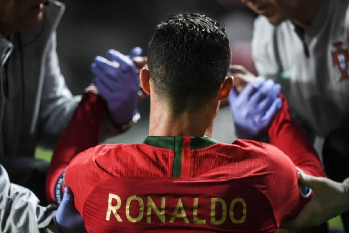 FOTOS: El dolor y frustración de Cristiano Ronaldo tras su lesión con Portugal