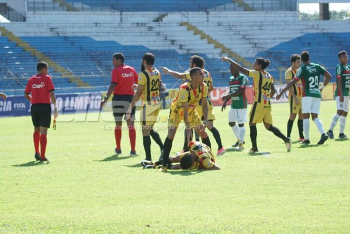 CURIOSAS: La furia del 'Chino' López y el cruce de palabras en silla del Olímpico