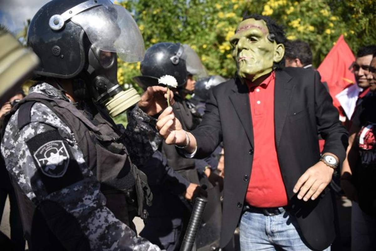 Cazerolazos y marchas pacíficas de la Alianza en diferentes ciudades de Honduras