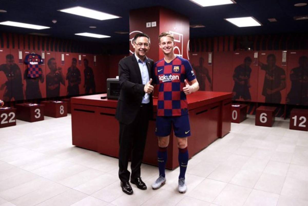 La bella novia de Frenkie De Jong deslumbró en la presentación del jugador en el Camp Nou